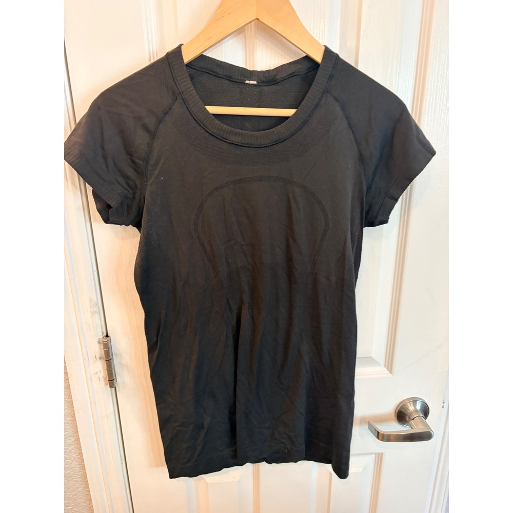 Lululemon Swiftly Tech Short Sleeve 2.0 Black Seamless Athletic Running Shirt 8